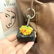 熱賣✨霉豆腐玩具 紓壓玩具 食玩 兒童益智玩具 扮家家玩具 仿真食物蒜蓉臭豆腐鑰匙扣個整蠱娛樂臭豆腐小吃玩具趣味食品掛件