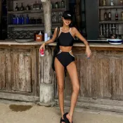(店+)【Muses】挖腰高腰比基尼 泳衣罩衫裙 裙裝泳衣 多件式泳衣 顯瘦款式 韓系設計 高叉顯長腿 包臀舒適穿著40-62kg