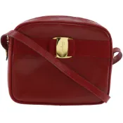 【DOKODEMO】Salvatore Ferragamo Vara 肩背包 D21 3096 小牛皮紅色斜背拉鍊 Vala 女士 [二手]