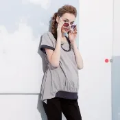 【Gennies 奇妮】親膚棉質配色設計哺乳上衣-灰/桃紅(孕婦裝 哺乳衣 短袖 綁帶 歐歐咪妮)