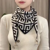 韓版雙面圍脖秋冬米蘭新款保暖圍脖太陽護頸陞級雙色針織三角吸扣雙麵設計圍巾三角圍脖