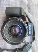 二手市面稀少復古日本制Canon EOS100 QD單眼底片相機（上電有反應但功能未測試不確定好壞當收藏/裝飾品)
