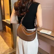 💛 臺灣出貨 特賣免運 💛純色 單肩包 包女2025新款網紅簡約單肩 腋下包 軟PU 斜挎包 百搭餃子包