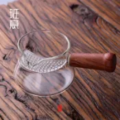 銀聯網日用品生活館 加厚耐熱半月牙杯玻璃茶杯帶木柄過濾泡茶杯帶茶隔過濾網一體1入