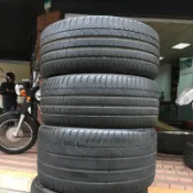 中古 倍耐力 PZERO 245 35 20 二條 305 30 20 二條一組四條12000元 PORSCHE 991