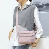 【LEESA】防水包包\裝長夾\多夾層\斜背包\側背包\女生方包\輕巧包包\媽媽阿姨的最愛\禮物\