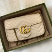 GUCCI Marmont Supermini 馬夢肩背包