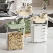 (店+)【H&L 匠心優廚】2025全新升級PET旋扣斜口式儲米桶 量杯密封罐 密封罐 防潮罐 五穀雜糧罐 收納罐 雜糧罐 米桶 飼料密封桶