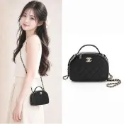 【CHANEL 香奈兒】25C 提把拉鍊弧形肩背包(黑/金-粒紋/金黑雙色鏈帶)