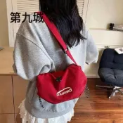 【🔥免運選我，臺灣出貨】【第九城】休閒運動輕便小包百搭斜挎包尼龍布新款餃子包通勤單肩包女好用 熱推