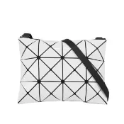 【ISSEY MIYAKE 三宅一生】BAO BAO LUCENT 3X4 亮面斜背包(白色)