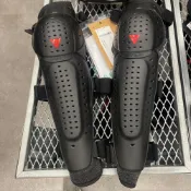 (店+)【Dainese】丹尼斯 KNEE V E1 護膝 公司貨 護具 三段可調 硬式