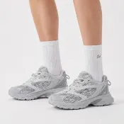 【LACOSTE】L003 男鞋 運動鞋 透氣網布 休閒鞋 慢跑鞋 灰色(49SMA0006_08C)