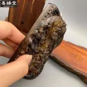 新品風水沉香木吊墜手把件 金蟾貔貅 招財聚財 辟邪 汽車吊飾實木工藝品 把玩飾品男雕刻 貔貅吊墜善緣堂
