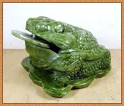 [阿輝小舖]-精選[ 河南青玉 ][ 大型-招財三腳蟾蜍 ]玉雕擺件!!!( 重5793g)(編號:A1160)