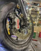 [六代勁戰/水冷BWS/水B]對四卡鉗套餐 黑底紅字 灰底紅字 B牌卡鉗 BREMBO 剎車提升 煞車力提升 直上 桃園