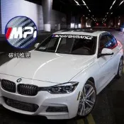 台灣現貨BMW車貼 F30 F35F10 F18gtx1x3x5x6前擋風玻璃貼紙改裝M系拉花貼 BMW車貼 系列通用