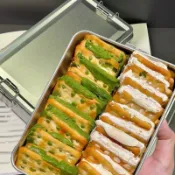 🌸桃園出貨🌸台灣香蔥牛軋夾心餅乾 鐵盒裝酥脆牛軋餅 休閒零嘴 送禮交換禮伴手禮
