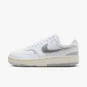 Nike 耐吉 WMNS Gamma Force 女 運動休閒鞋 厚底 低筒 奶油底 白灰銀 [HQ1674-100]