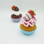 草莓紙杯蛋糕 | Amigurumi 鉤針圖案 PDF
