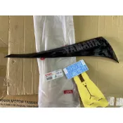 俗俗賣YAMAHA山葉原廠 護片2 亮黑 三代 新勁戰 125 右邊 側蓋 料號：1MS-X7492-02-P2