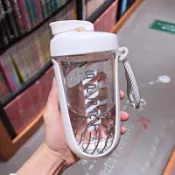 【健身必備】草莓生活搖搖杯 大容量塑料杯 蛋白粉奶昔杯 運動健身直飲攪拌杯 蛋白粉搖搖杯 健身搖搖杯 搖搖杯蛋白粉