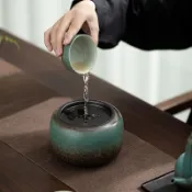 免運A🔥陶瓷窯變建水家用茶渣存放罐 粗陶建水孔雀綠帶蓋茶渣缸 茶水盂 家用茶洗功夫茶具配件陶瓷茶水缸 陶瓷茶洗CJ