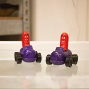 𝗈𝗅𝖽𝗍𝗈𝗒𝗌𝗍𝖺𝗍𝗂𝗈𝗇 1990s 逃跑大亨堡 汽車 熱狗 熱狗堡 老玩具收藏 美式復古玩具 擺飾 汽車