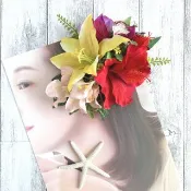 Pinkoi 代購 - 紅色雞蛋花與黃色百合髮夾 紅色 婚禮 髮飾 度假婚禮 草裙舞 結婚式 九重葛 雞蛋花