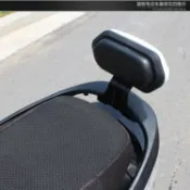 臺灣熱賣🔥電動電瓶車新款靠背戰速雷霆王尚領踏板摩托車後靠墊改裝通用配件
