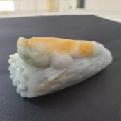 天然緬甸玉A貨-O0251-雙色變色龍小擺件長68.6mm寬28.5mm高32.7mm💰售價2500元