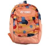 【YONEX】兒童後背包小背包可放羽球拍29x18x43cm珊瑚橘(BA22512EX320)