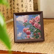 🧵 手作繡藝 🧵【薔薇花】2026新款十字繡帶框小尺寸唯美花卉桌面擺件手工繡刺繡