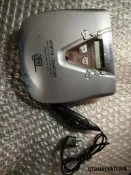【滿滿】建伍Kenwood經典CD隨身聽DPC-MP727音質很不錯的機型支持MP3格式的蝶成色還可以具體見圖上蓋邊