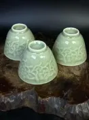 日本迴流～柴燒70年代國營龍泉窯青瓷纏枝蓮茶盅主人杯湯吞3客柴燒，原礦釉，口級梅子青釉，老廠貨，