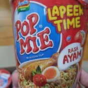 【印尼 Pop Mie】營多杯麵 雞肉風味 (75g) 經典雞肉湯麵 印尼泡麵 宵夜首選 即食杯麵