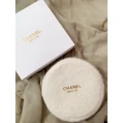 chanel聖誕節櫃檯贈禮白色毛絨款圓形化妝包 可改造