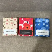 ✨✨全新現貨✨✨超美Marimekko小卡🌸