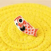 Plus 1 日本鯉魚旗金屬徽章胸針心口針