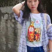 《自做自售》復古 T-shirt - 涼ㄟ（汽水）　中性 男女皆宜 禮物推薦 台灣特色