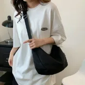 墨韵書香 尼龍餃子包日係百搭斜挎包休閒大容量帆布包大學生上課單肩通懃包