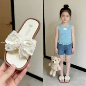 Chic女童拖鞋 女童涼拖 中兒童沙灘鞋 正韓童裝 夏季新款韓版珍珠蝴蝶結甜美百搭公主鞋 防滑軟底外穿一字沙灘拖涼鞋
