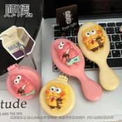氣墊梳 按摩梳✨新款超萌海綿寶寶隨身帶折疊氣囊梳派大星可愛氣墊梳子小鏡子一體 氣囊梳 梳子