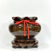 (店+)【御古齋】樟木 聚寶盆 聚寶甕 荷葉花邊造型 可旋轉底座 招財進寶 迎財納福 財源廣進 風水開運擺件 大款 0926