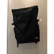 (已售）Champion 後背包 黑色 日本購入 大包包 旅行包 二手