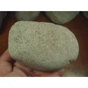 ◎臻品閣◎ 天然 黑魚卵碧玉 原石 009
