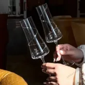 【免運】臺灣出貨👈簡約香檳杯 特調氣泡果酒杯 高顔值酒吧水晶玻璃高腳杯 香檳杯 品酒杯 高腳杯 玻璃杯 葡萄酒杯