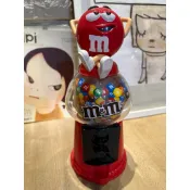 【絕版美式老物】M&M's 巧克力扭蛋機/糖果機（紅豆翹腳款/桌上型擺飾/正版原廠/現貨）