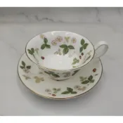 英國製Wedgwood 野草莓花茶杯組