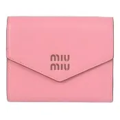 【MIU MIU】簡約LOGO壓印信封開合三折零錢短夾(粉)